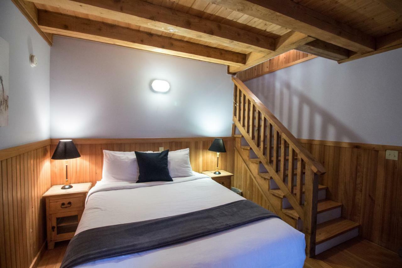 Reef Point Cottages 우크루렛 외부 사진